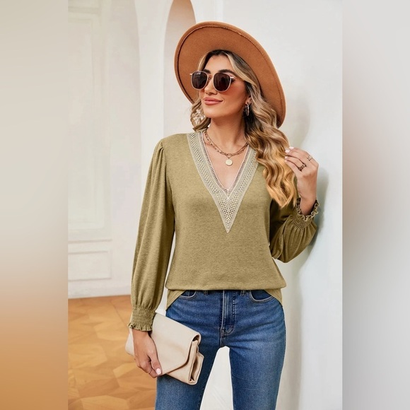 Color Sync V-Neck Top With Long Sleeve Top - Picture 3 of 5